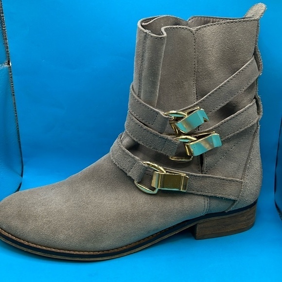 Steve Madden Haggle Women's Boots Engineer Ankle Boot Buckle Suede Gray Size 9 - Picture 1 of 8